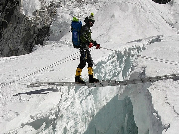 British national scales Mt Everest for 16th time