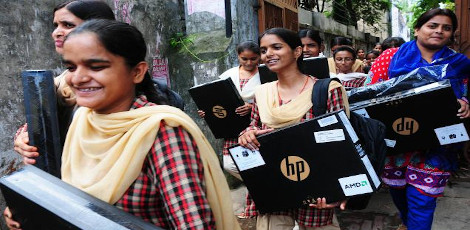Tamilnadu tops in buying laptops