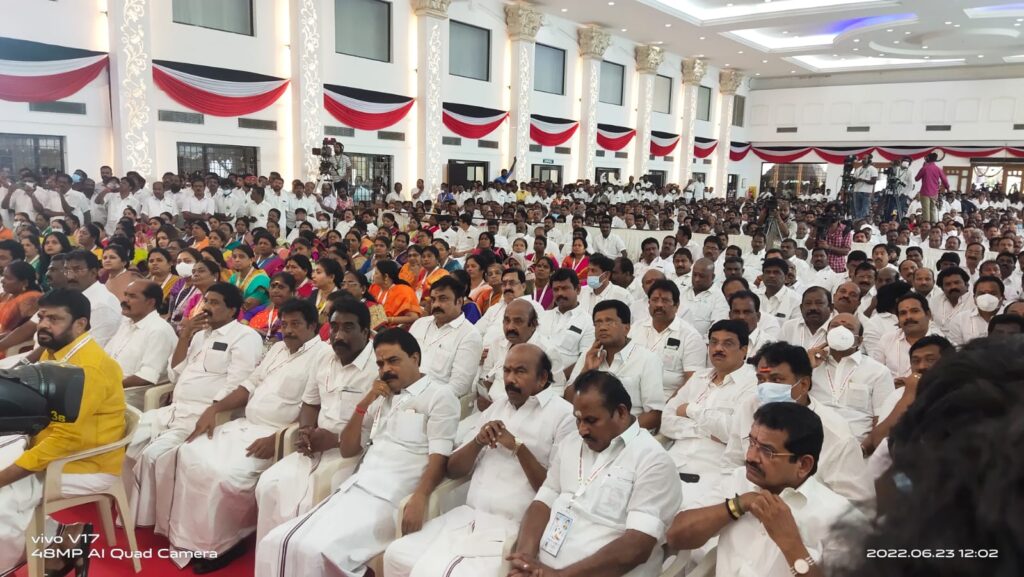 AIADMK GC meet: Upset OPS, happy EPS