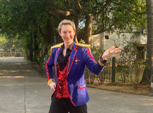 Magic show in city