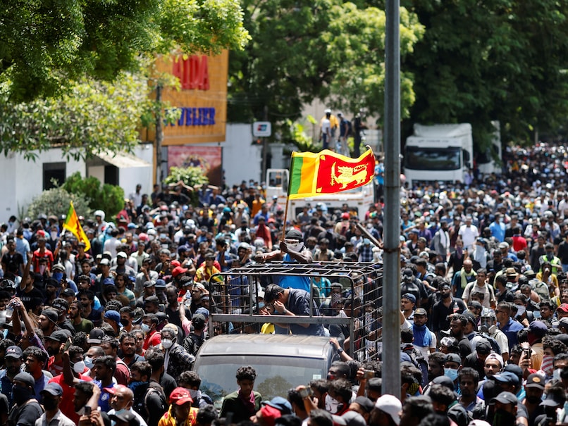 SL Premier League postponed due to economic crisis