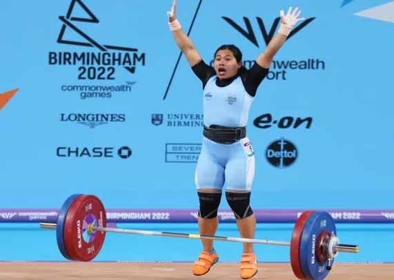 Prez, PM congratulate Bindyarani Devi for silver