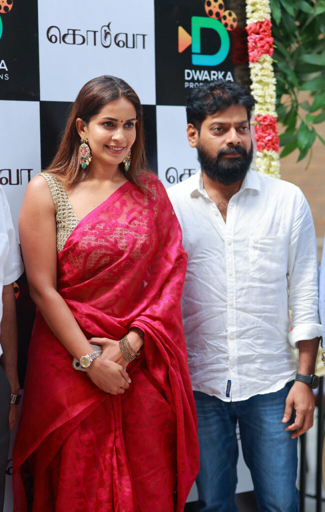 Nitinsathyaa back as hero with Koduvaa