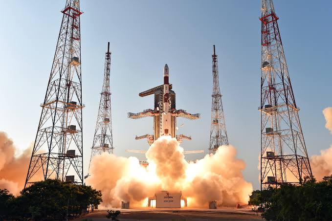 India to design, build reusable rocket for global market: ISRO