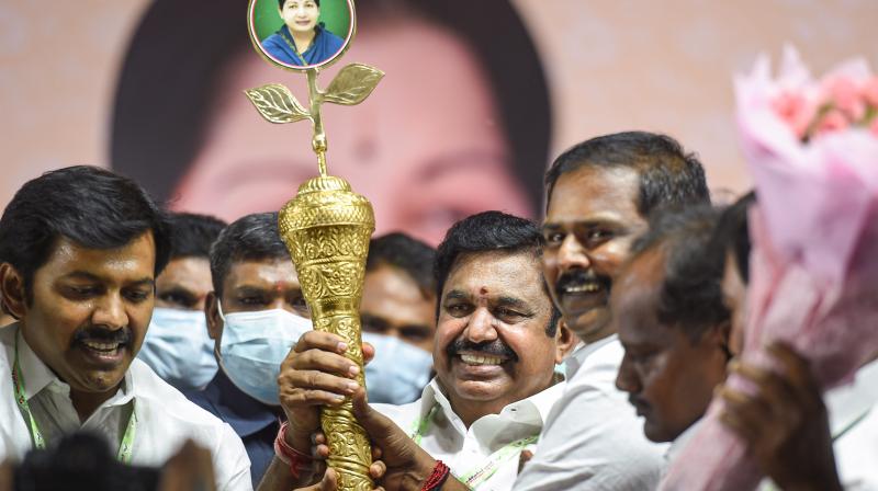 AIADMK legislators, district secretaries to meet next week