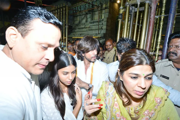 Shahrukh Khan offers prayers at Tirumala temple