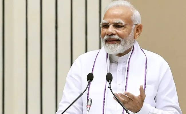 Nepal earthquake: India ready to extend all possible help, says Modi
