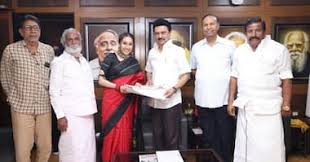 Actor Sathyaraj’s Daughter Divya Joins DMK