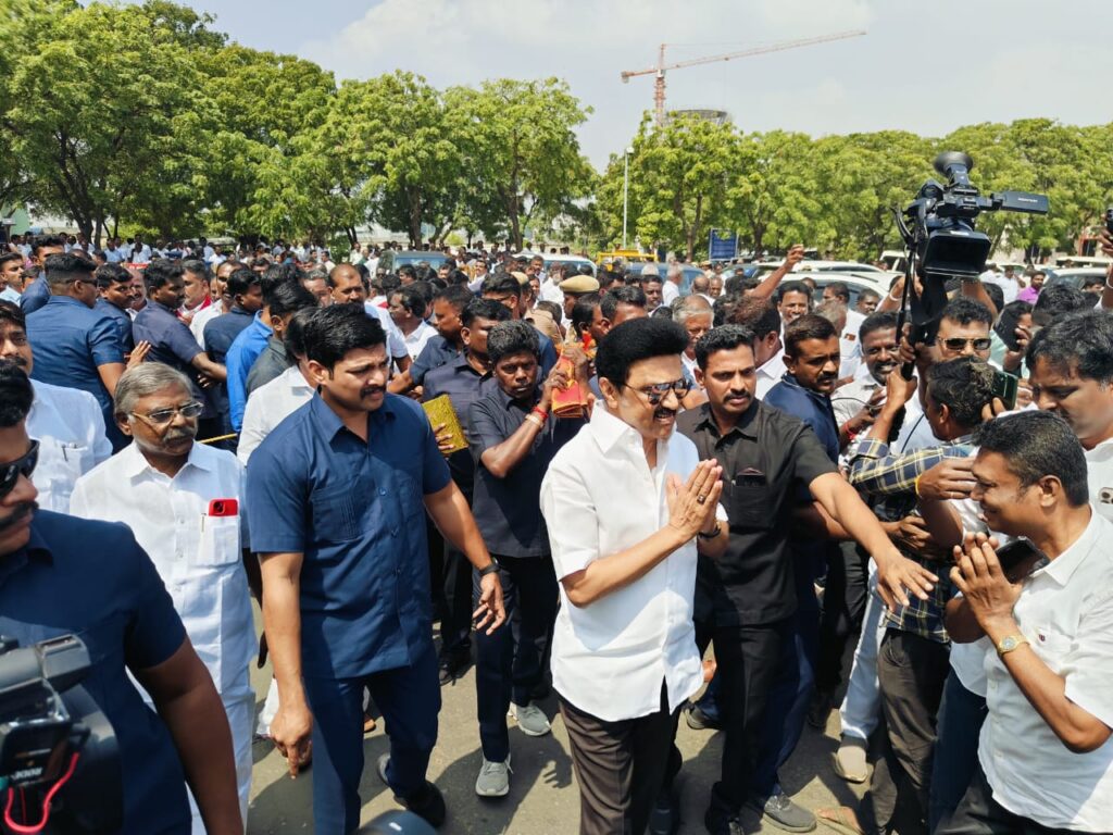 Tirunelveli: CM inaugurates solar panel manufacturing plant