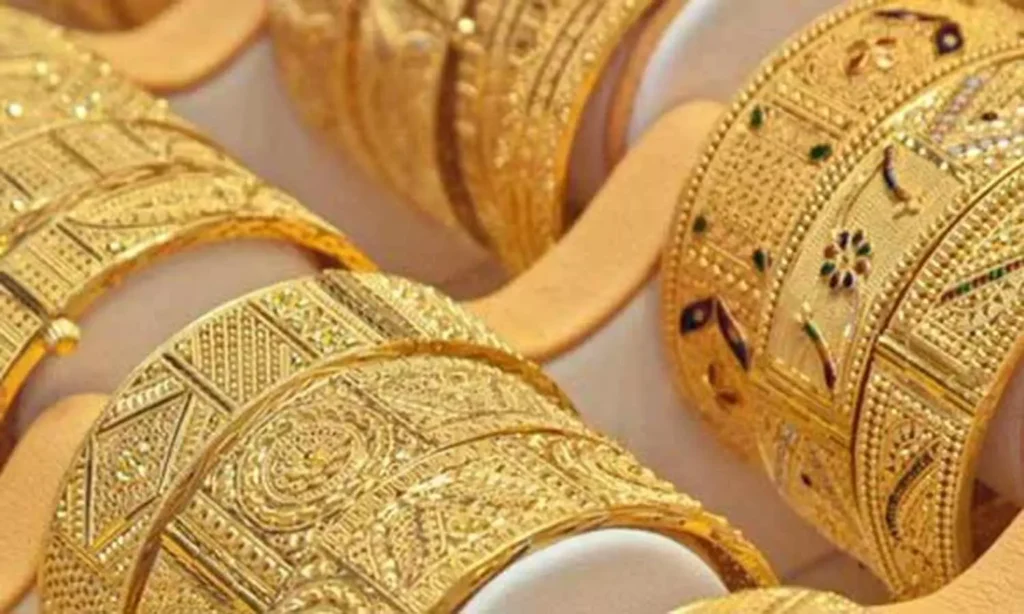Gold prices witness decline in Chennai