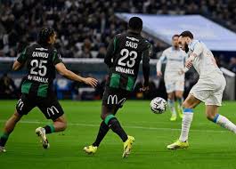 Marseille beat Lens to join Ligue 1 title race