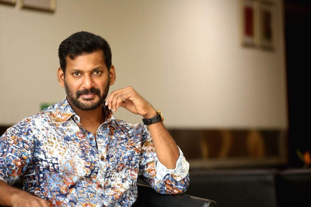 Vishal’s Purushan team in Kolkata for next schedule