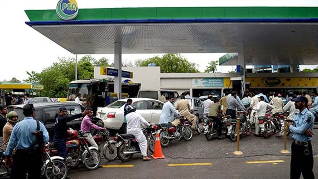Pak considering weekly petroleum price revision