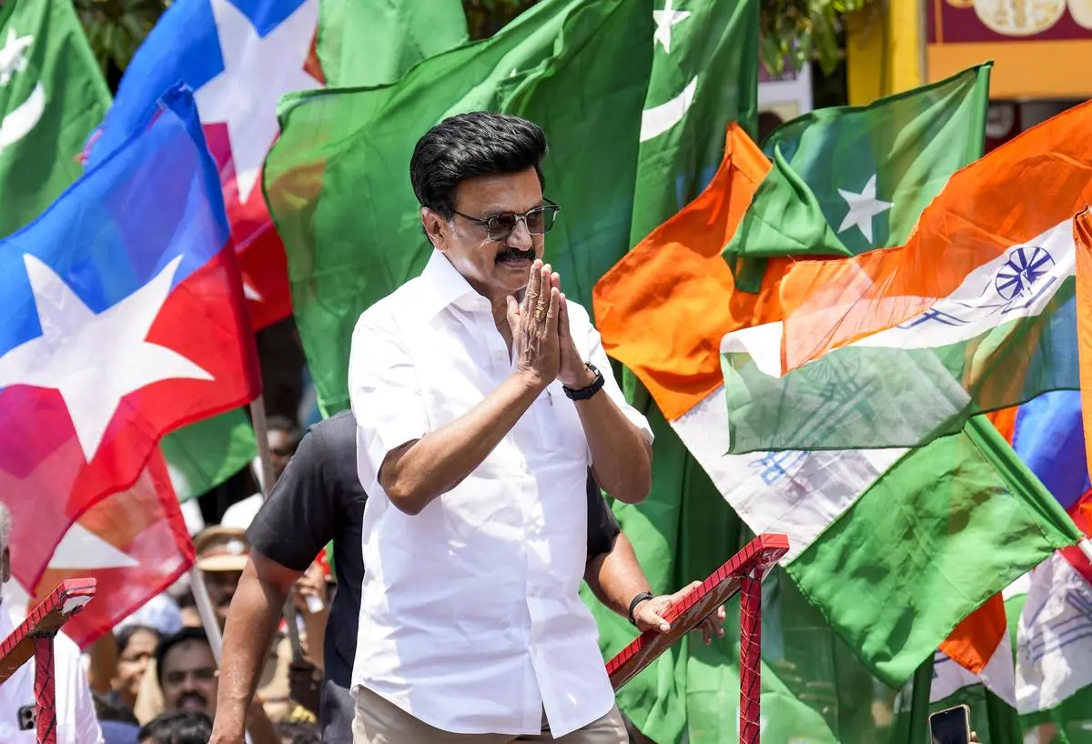 Vellore: Stalin conducts door-to-door campaign