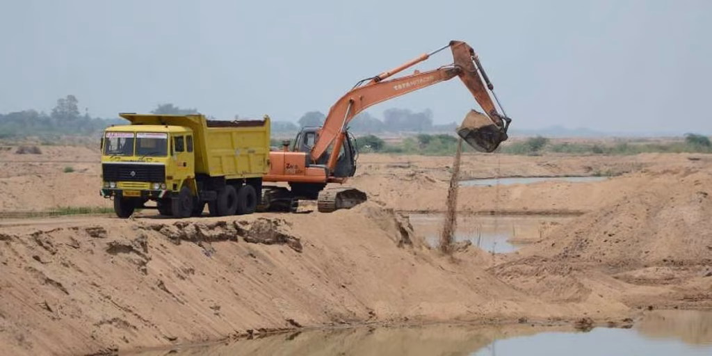 TN cracks down on illegal quarrying: 67 units suspended