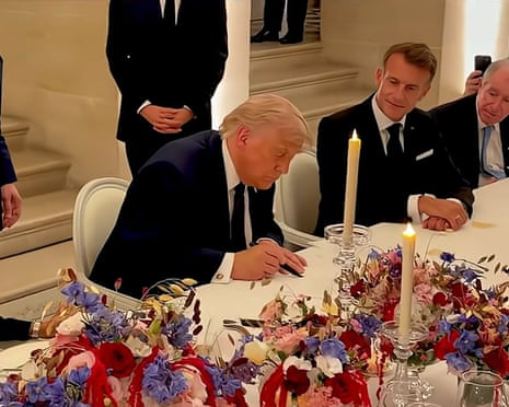 Trump signs Iran peace deal