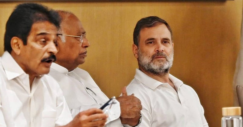 Cong only party not breaking down ideologically: LoP