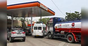 Govt bars bulk industrial petrol, diesel purchases through petrol pumps