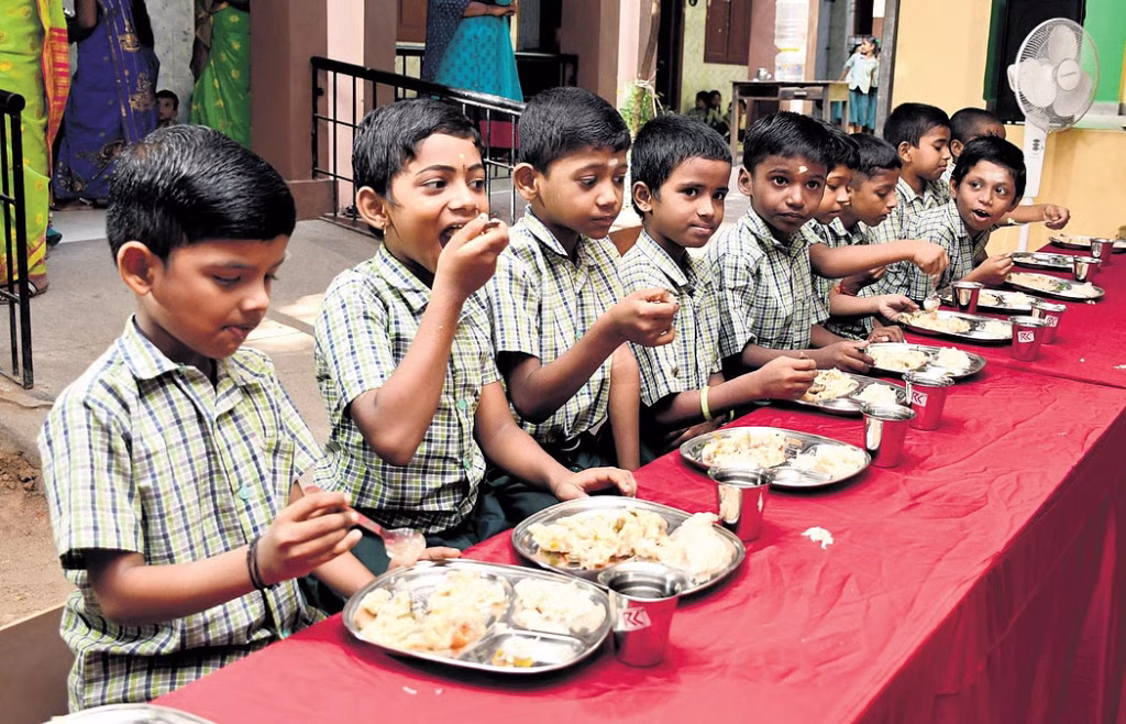 TN to Extend CM’s Breakfast Scheme to Middle School Students