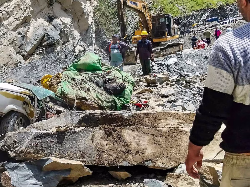 13 dead, two injured as falling boulders crush moving vehicle in Himachal’s Lahaul-Spiti
