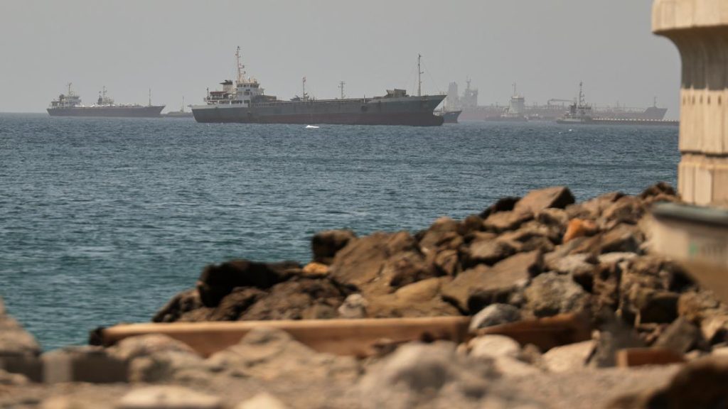 US, Iran assert control over Strait amid fire exchanges