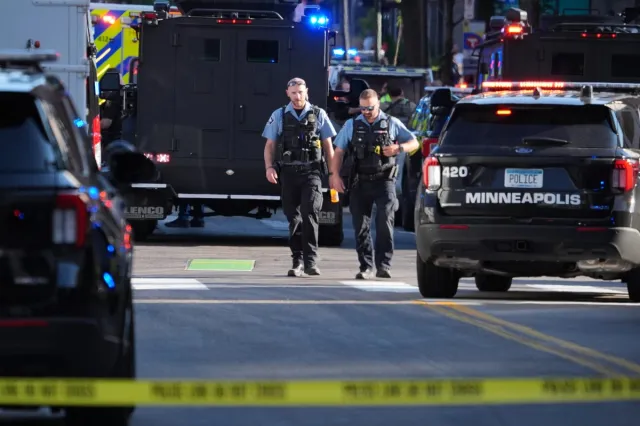 Minneapolis apartment shooting leaves two dead, suspect killed