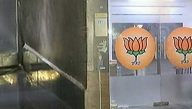 Petrol bomb hurled at Kamalalayam