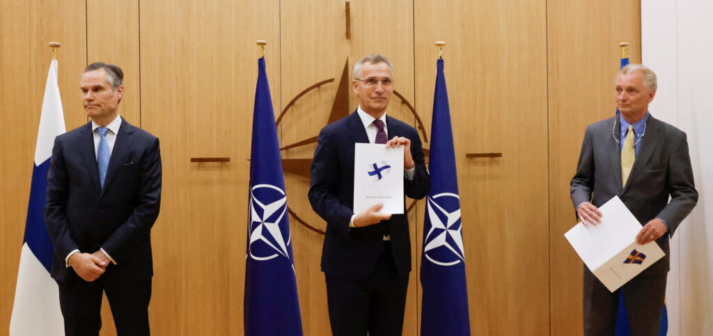 Finland, Sweden hand in applications to join NATO