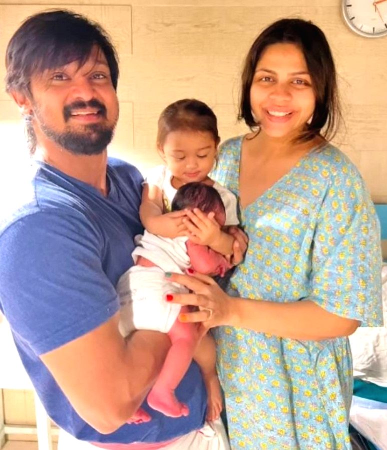 Actor Nakul, Sruti blessed with a baby boy