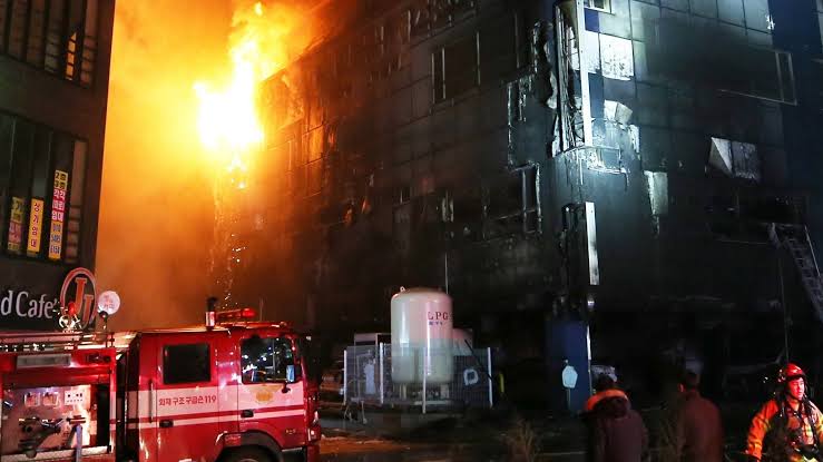 7 dead in S Korea office building fire