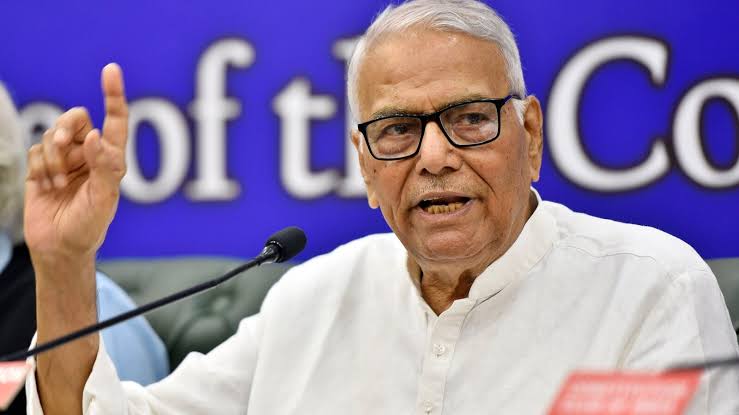 Hope Murmu functions without fear or favour: Sinha