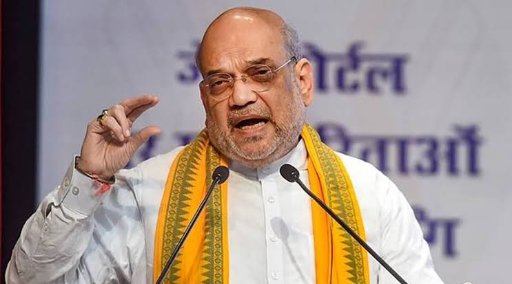 Nitish backstabbed anti-Congress politics to become PM: Amit Shah