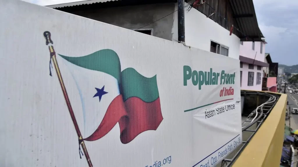 Leaders welcome PFI ban