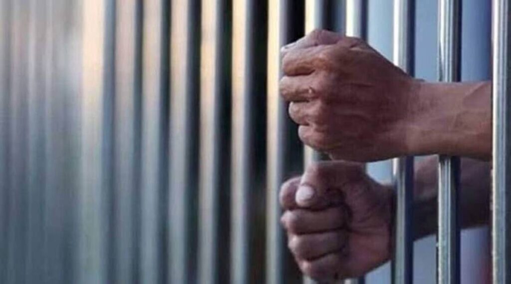 Correspondent held for sexual abuse in a private school