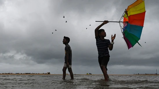 TN districts to recieve heavy rain following cyclone