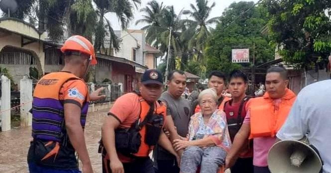 Philippine death toll from Christmas rains and floods rises to 13