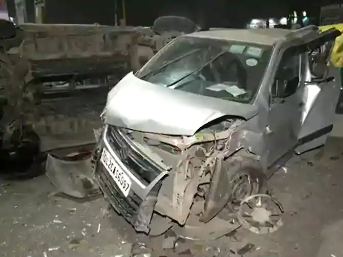 Police officer booked for ramming 6 vehicles with his car