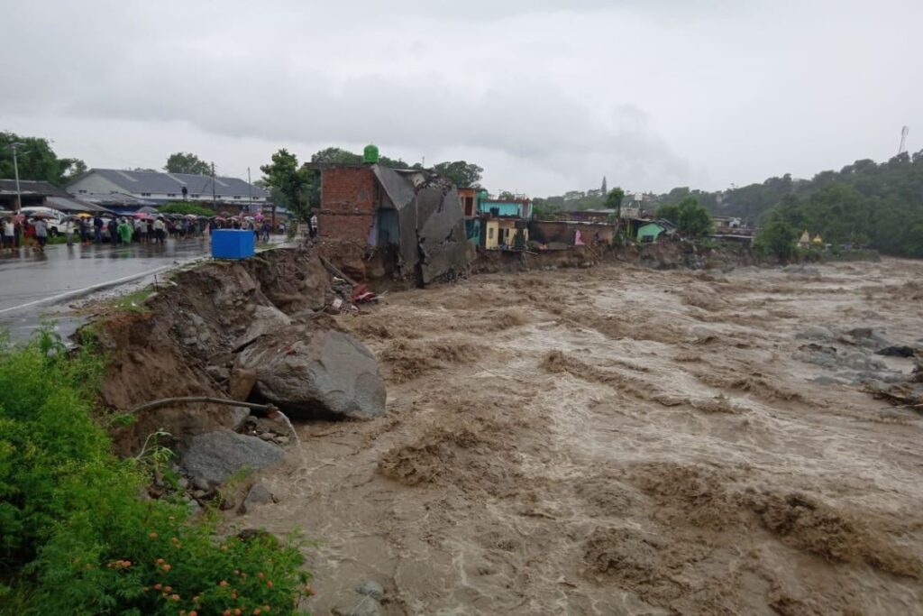 Flash flood in Himachal’s Una, 10 houses damaged