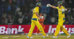 WC: Maxwell, Warner hit tons