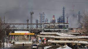 Ukrainian drones damage Russian oil refineries