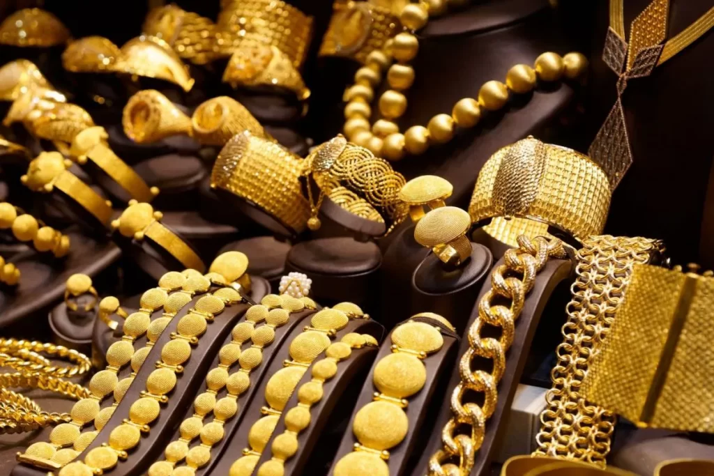 Gold prices surge, Sovereign nears ₹75,000