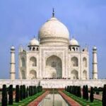 SC seeks ASI’s response on vision document for preserving Taj Mahal