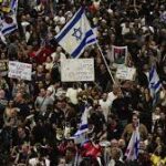 Thousands rally in Tel Aviv against Netanyahu govt