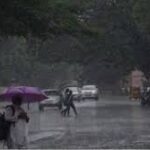 Heavy rains to lash 22 districts, Chennai to get light showers