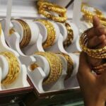 Gold price falls by Rs 120 per sovereign