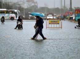 Heavy rains lash Chennai