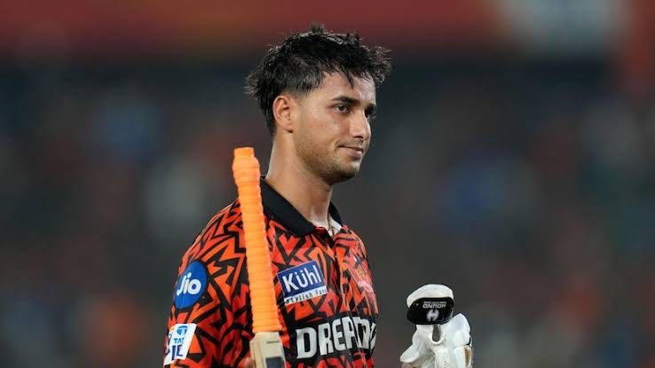 Abhishek Sharma”s massive century guides SRH to 8-wkt win against PBKS