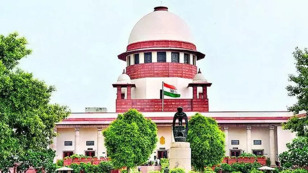 SC issues notice to Centre on plea to ban betting apps