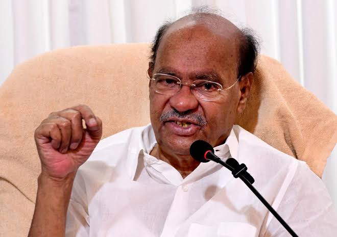 Dr Ramadoss breaks silence on meeting Gurumurthy