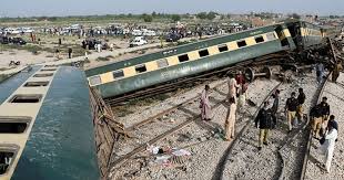 Islamabad Express derails: 30 injured